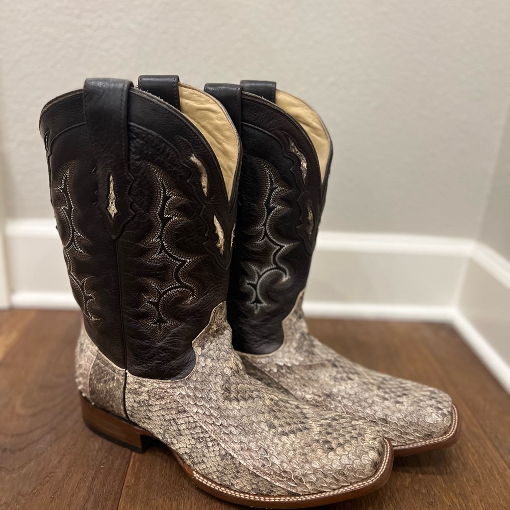 Men's Rattlesnake Corral Cowboy Boots